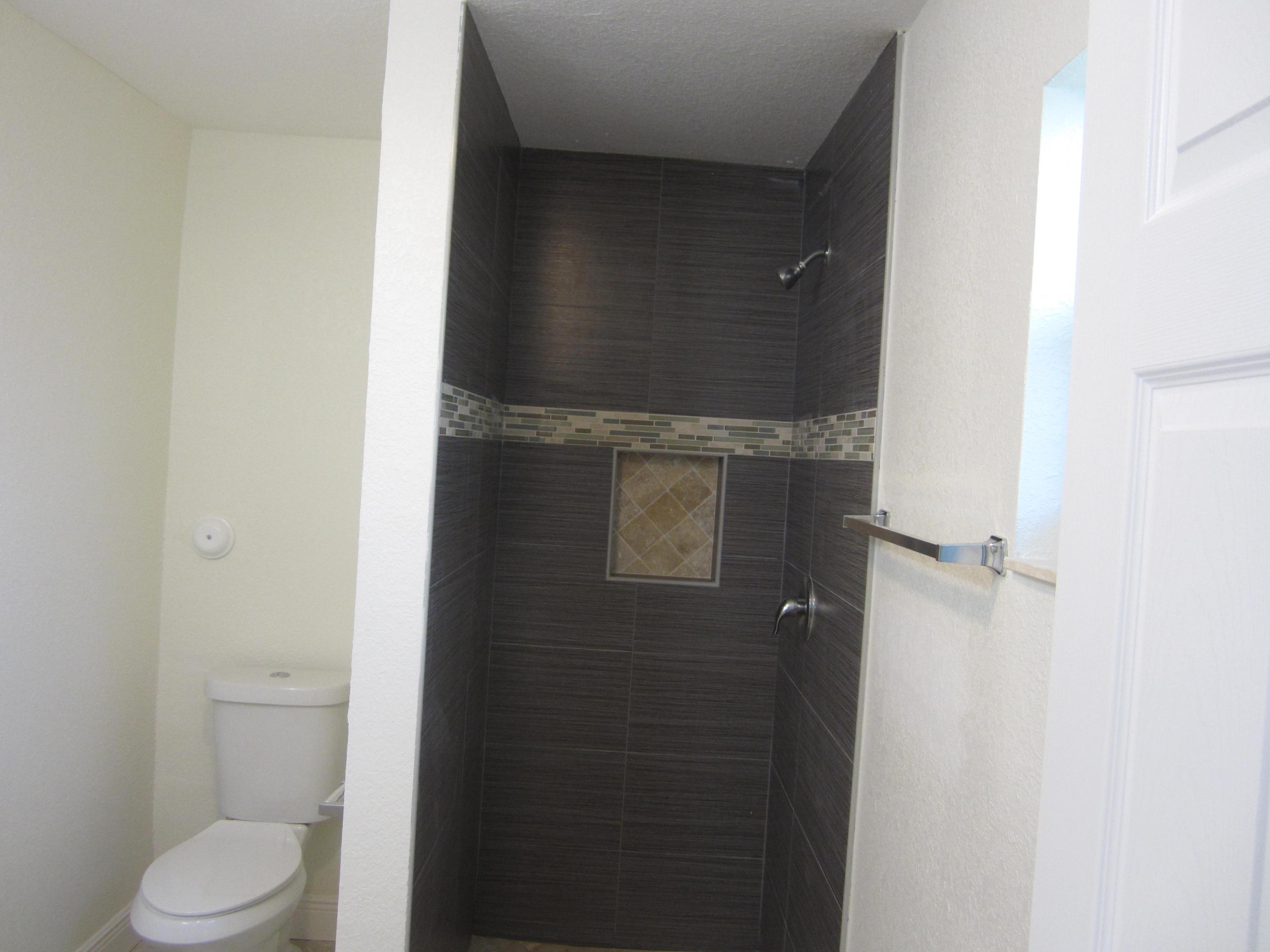 2325 Cypress Road West Palm Beach, FL 33409 - Photo 16 of 23 IMG_1811