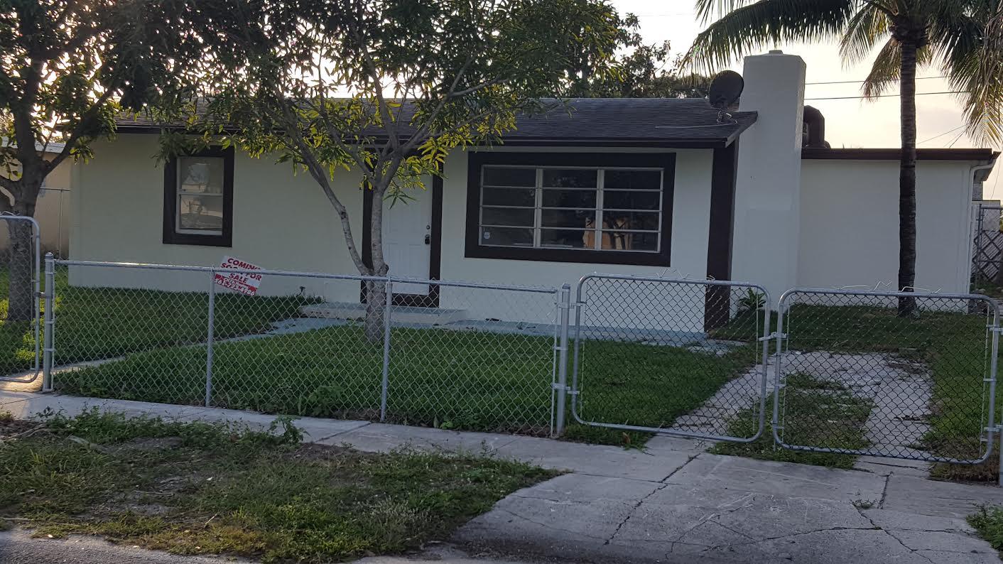 2325 Cypress Road West Palm Beach, FL 33409 - Photo 2 of 23 Cypress 1