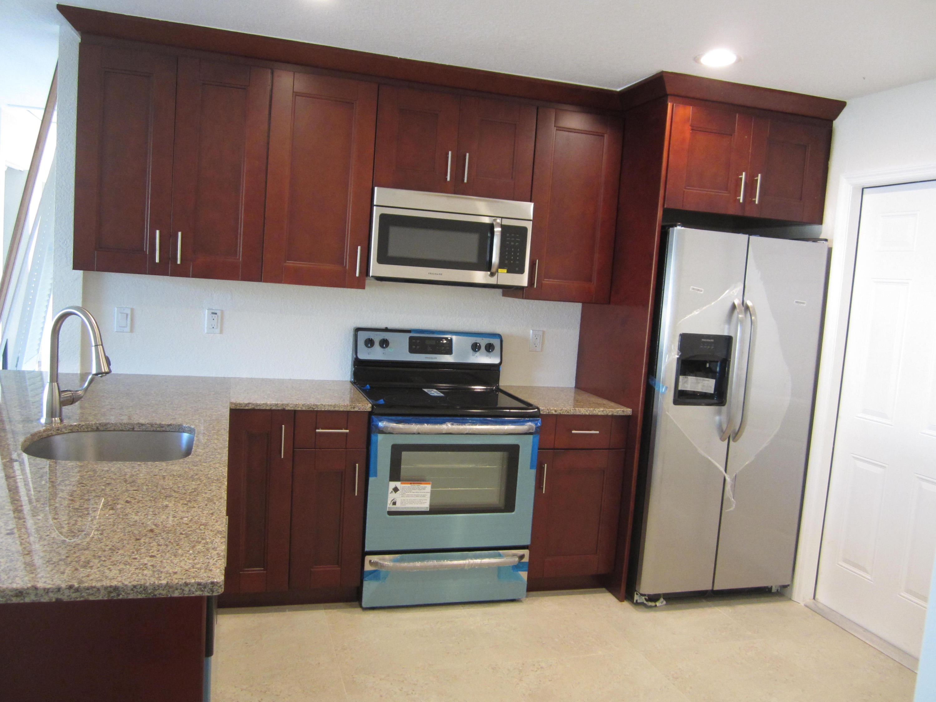 2325 Cypress Road West Palm Beach, FL 33409 - Photo 9 of 23 IMG_1810