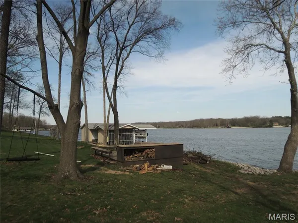 $939,900 | 14 Denzel Drive, Greenville, IL 62246
