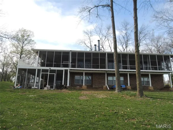 $939,900 | 14 Denzel Drive, Greenville, IL 62246
