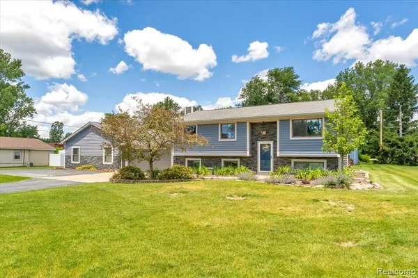 $634,900 | 27520 West Road, Romulus, MI 48174