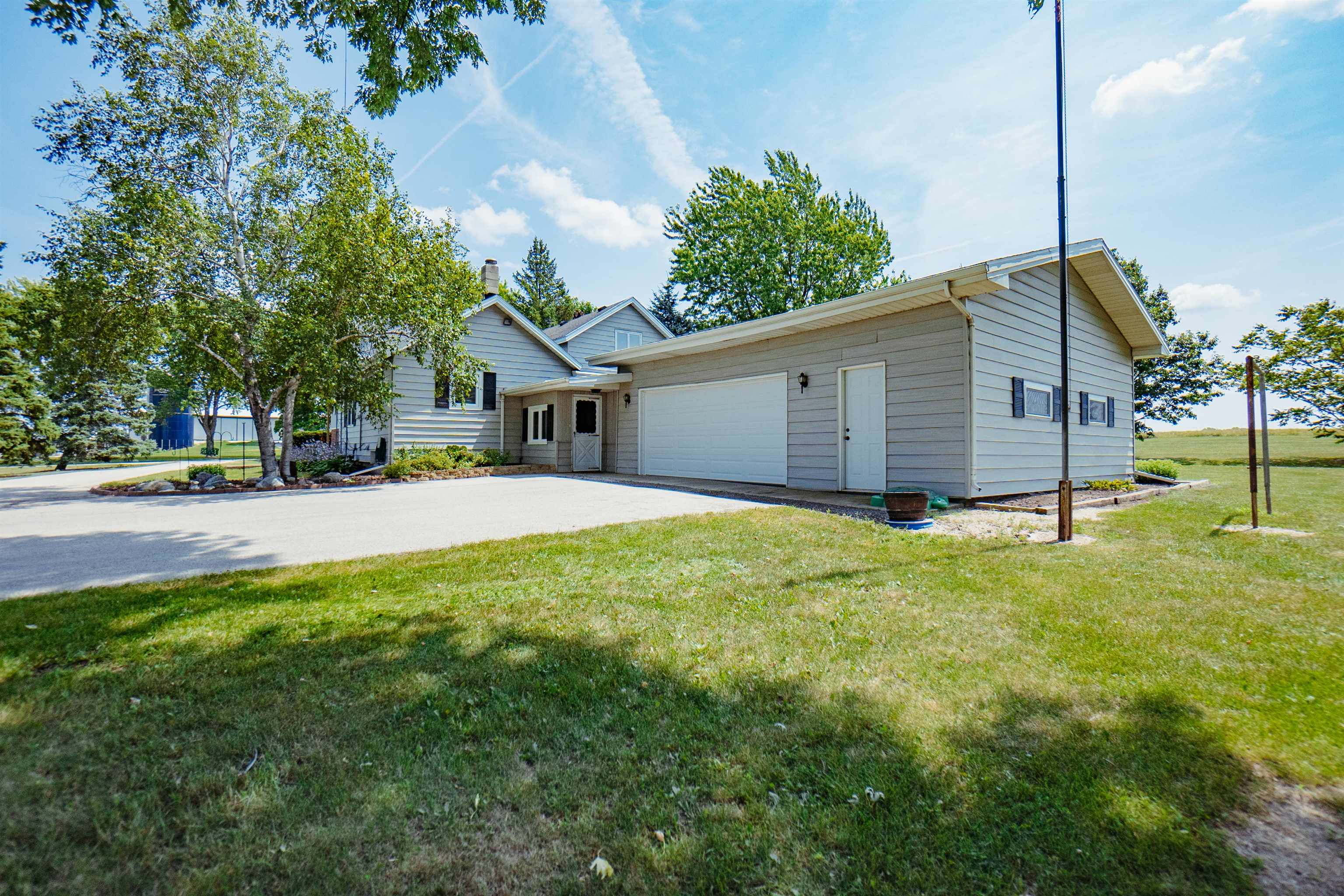 N9644 Ridge Road Van Dyne, WI 54979 - Photo 30 of 39 Gallery Image 30