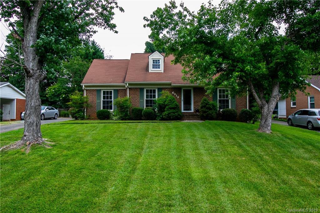 6212 Running Deer Road Charlotte, NC 28214 - Photo 1 of 24 Gallery Image 1