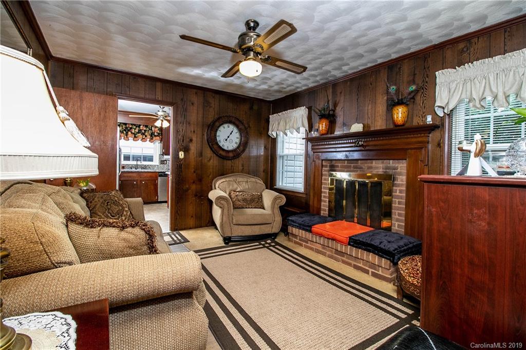6212 Running Deer Road Charlotte, NC 28214 - Photo 14 of 24 Gallery Image 14