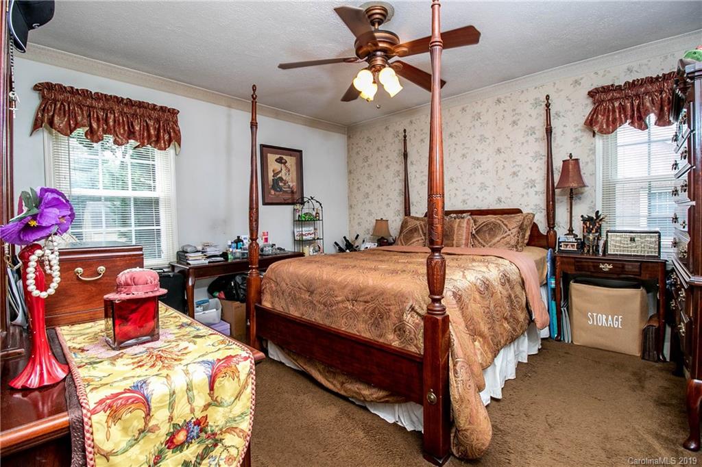 6212 Running Deer Road Charlotte, NC 28214 - Photo 18 of 24 Gallery Image 18