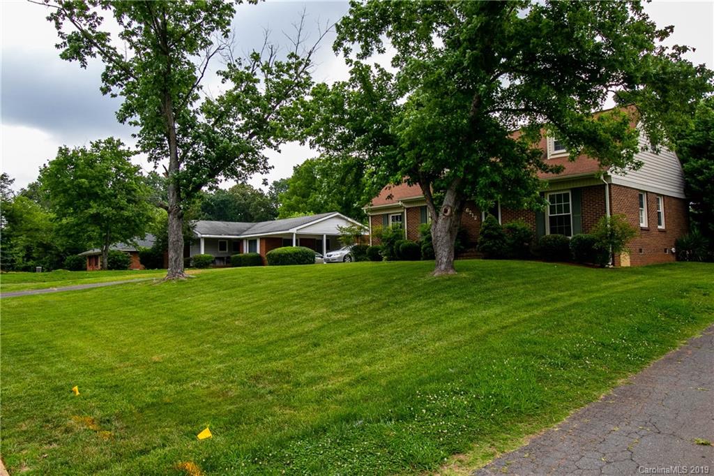 6212 Running Deer Road Charlotte, NC 28214 - Photo 4 of 24 Gallery Image 4