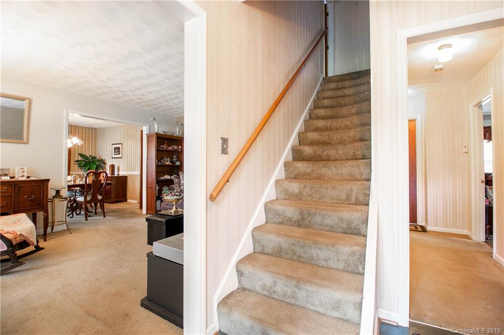 6212 Running Deer Road Charlotte, NC 28214 - Photo 6 of 24 Gallery Image 6