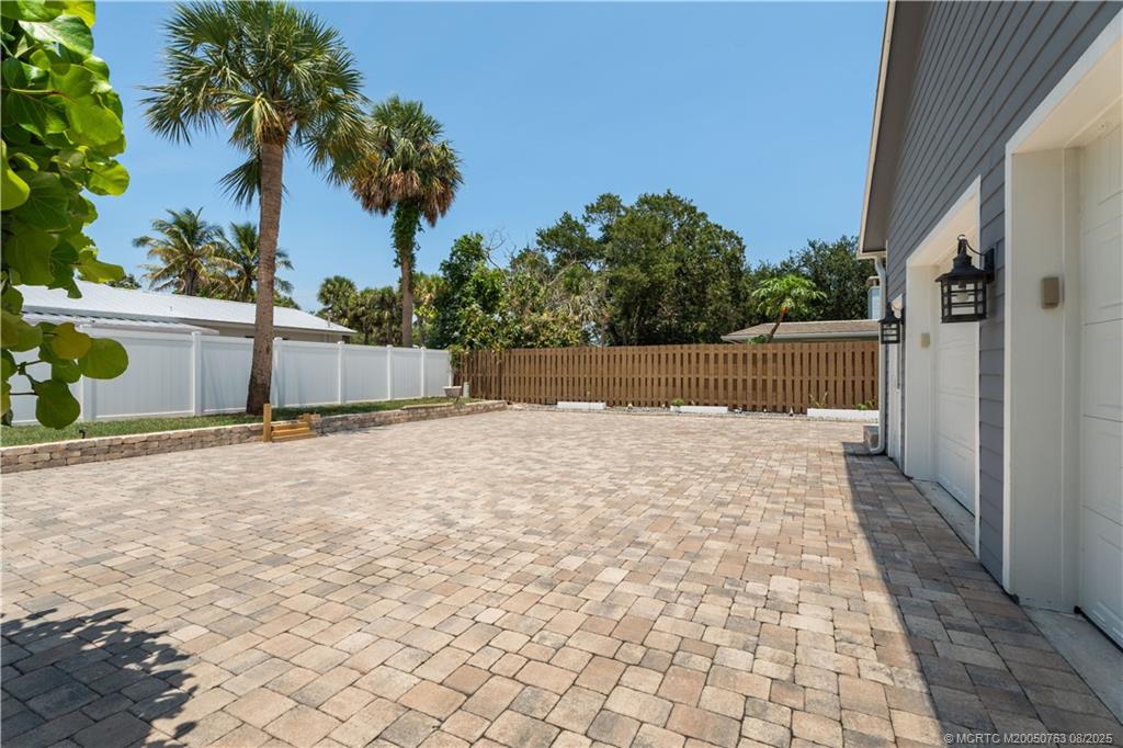 10 Copaire Road Stuart, FL 34996 - Photo 35 of 48 a view of backyard