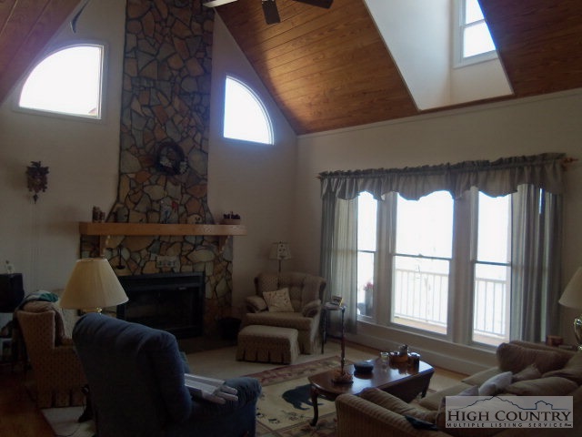 343 Little Tree Road West Jefferson, NC 28694 - Photo 3 of 21 Gallery Image 3