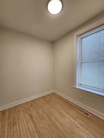 $2,600 | 2345 West 23rd Place, Unit 1, Chicago, IL 60608