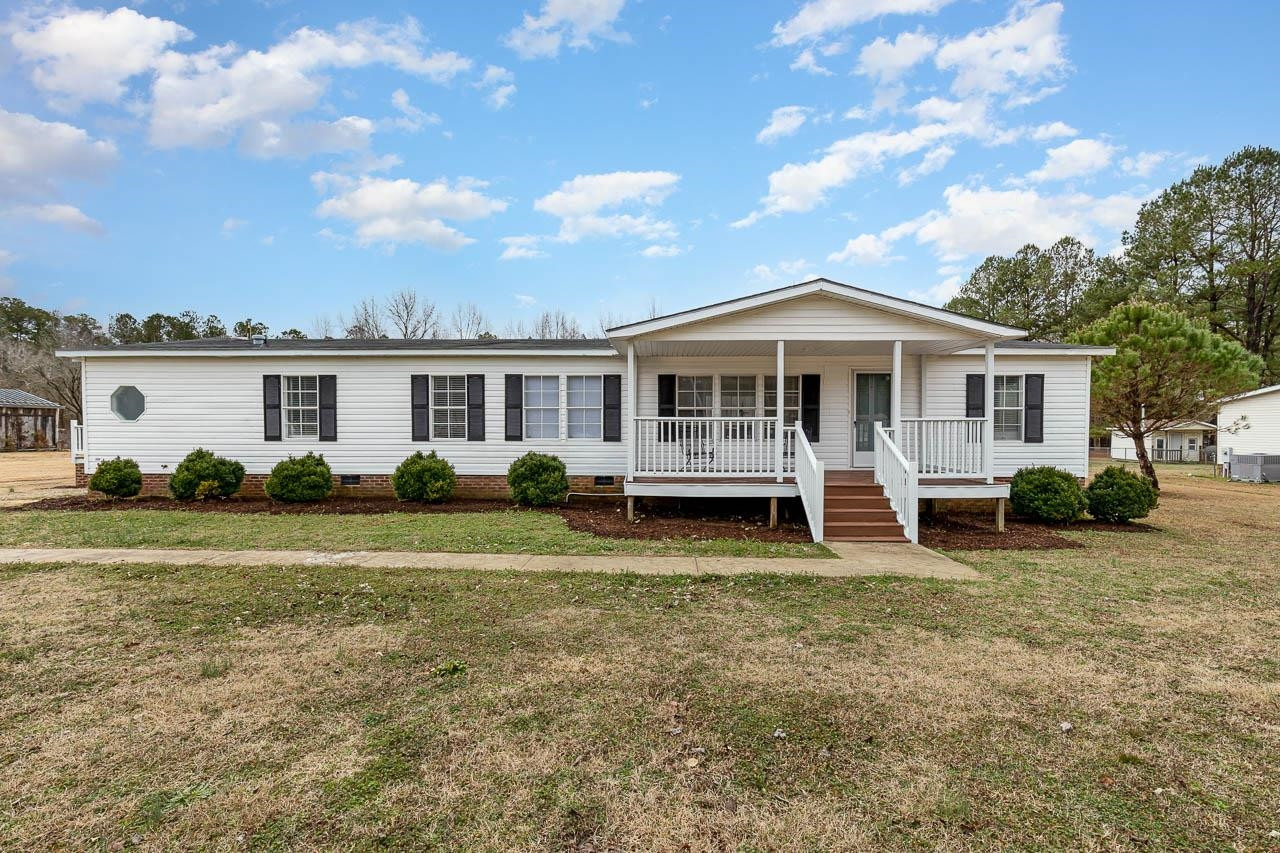 588 Phillips Road Selma, NC 27576 - Photo 1 of 29 Photo 1