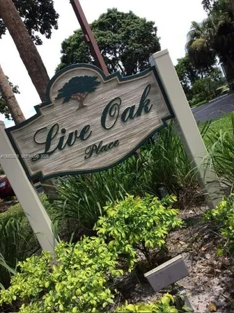 $1,700 | 9431 Live Oak Place, Unit 408, Davie, FL 33324