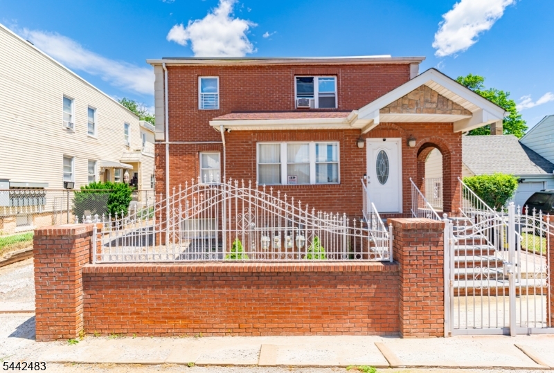 829 Allen Street, Unit 4 Elizabeth, NJ 07202 - Photo 1 of 40