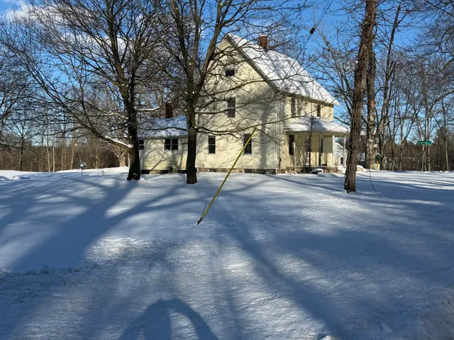 $349,900 | 1981 Watkins Road, Battle Creek, MI 49015