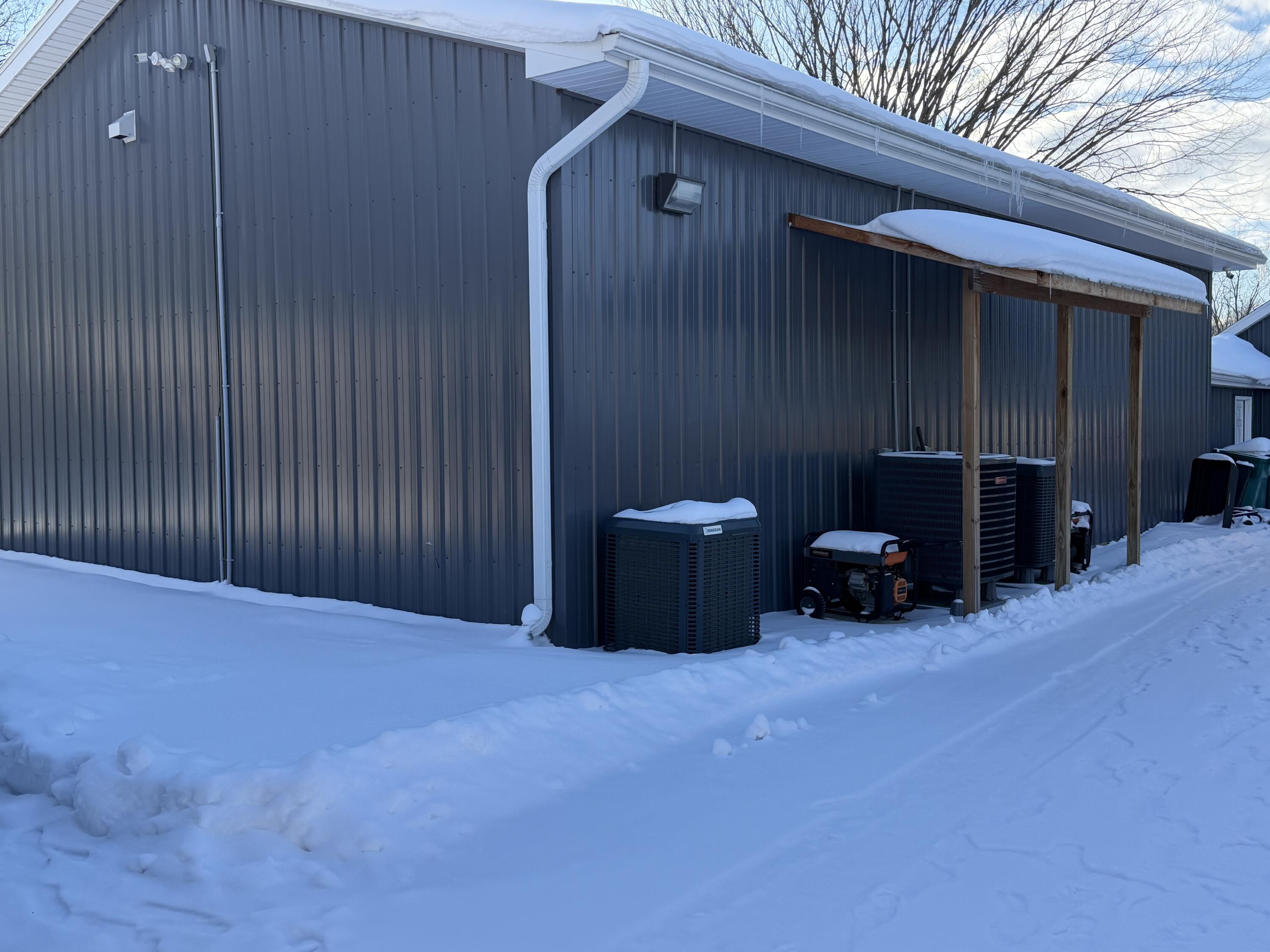 1981 Watkins Road Battle Creek, MI 49015 - Photo 8 of 44 IMG_4737