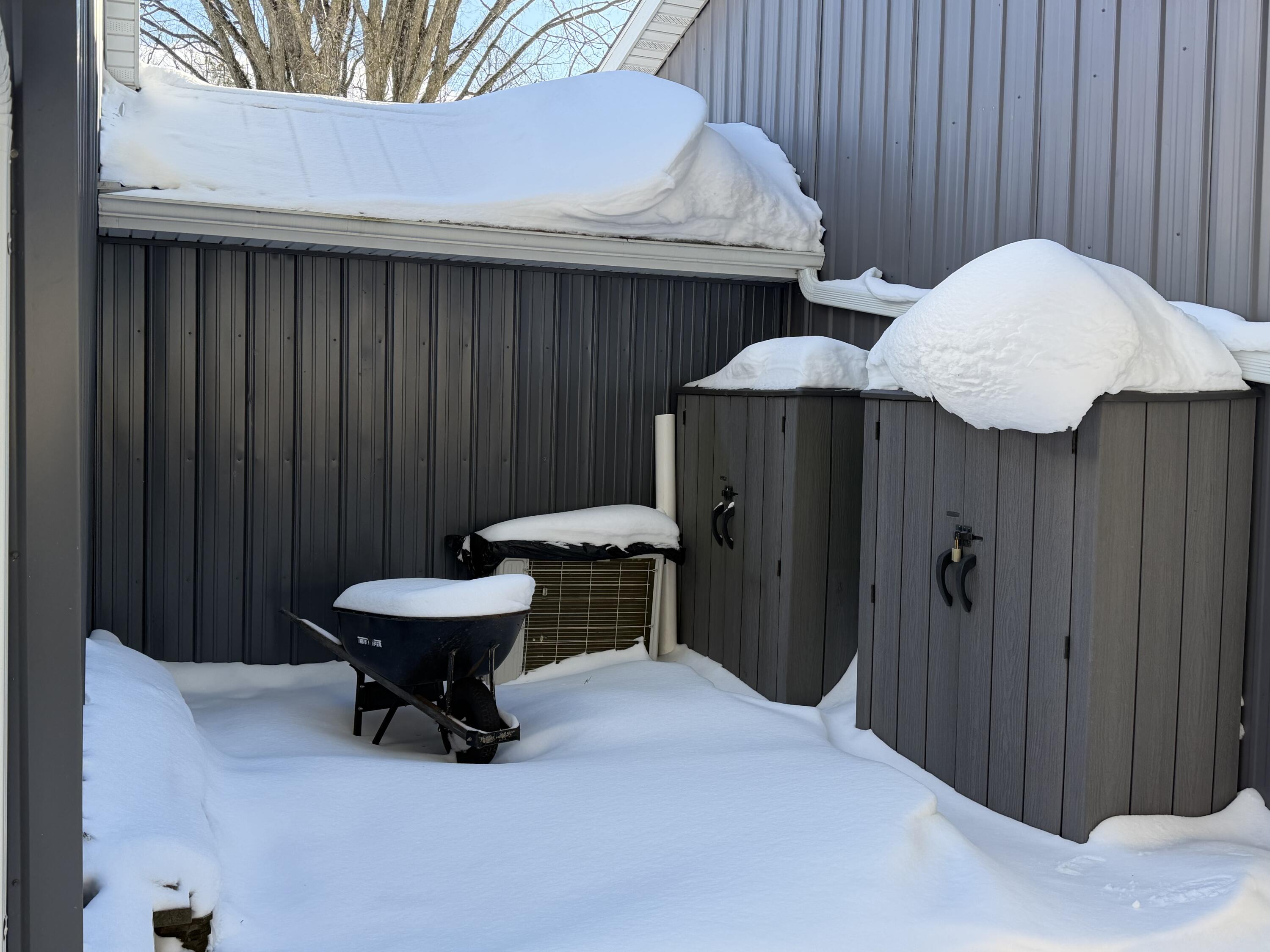 1981 Watkins Road Battle Creek, MI 49015 - Photo 10 of 44 IMG_4739