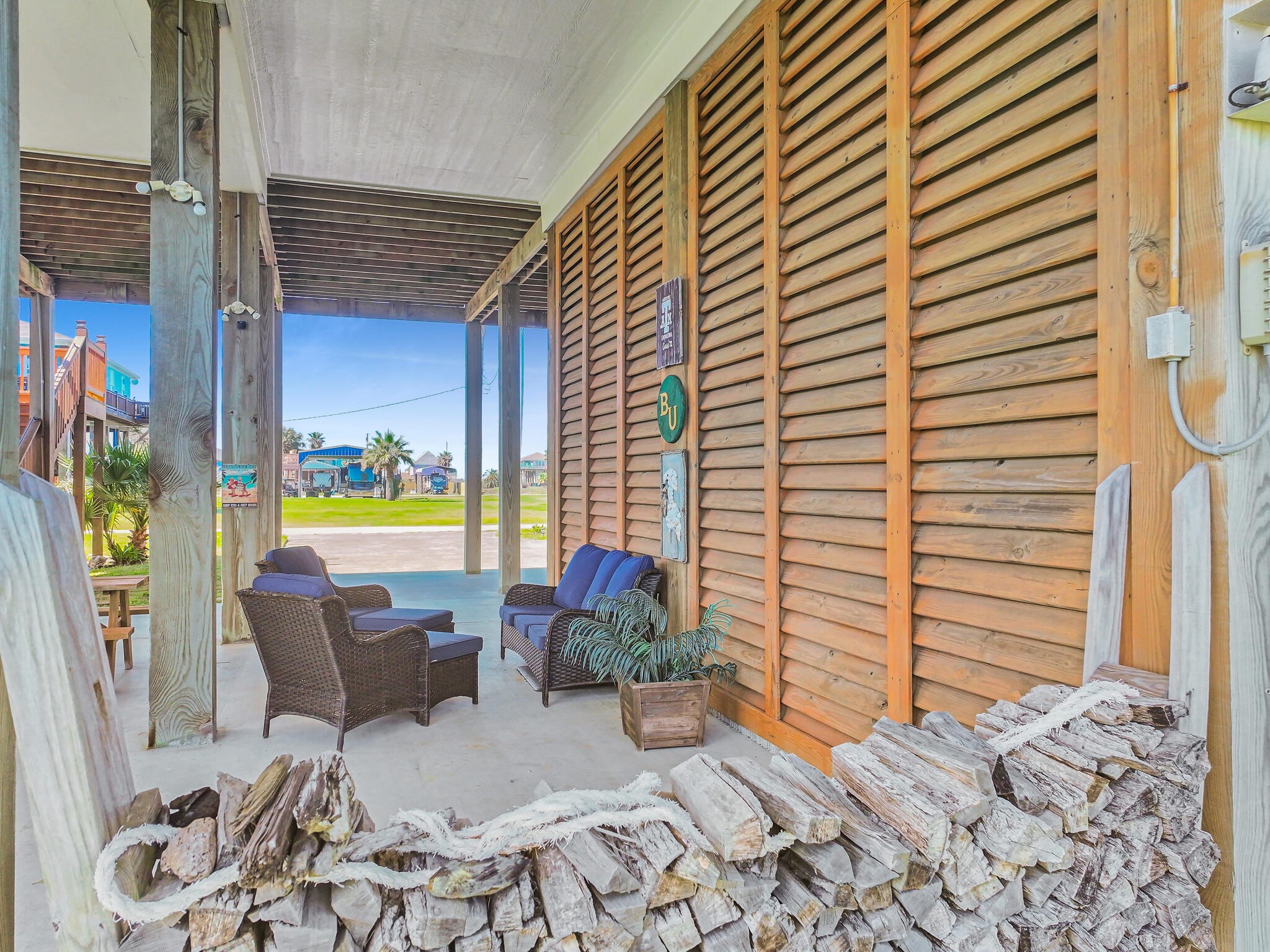 938 South Sage Road Crystal Beach, TX 77650 - Photo 11 of 50