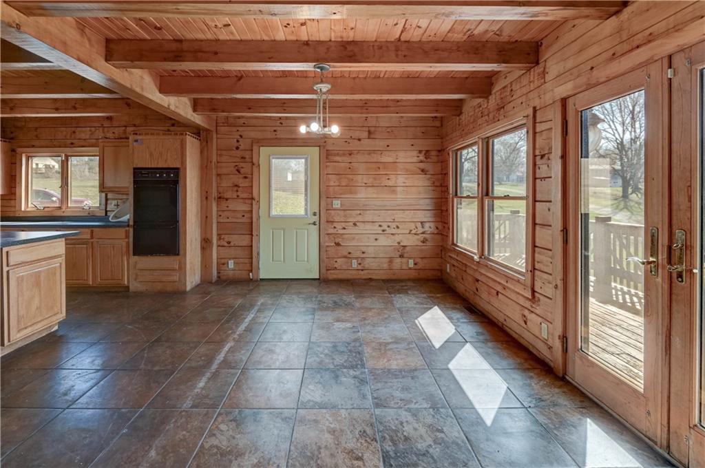 17301 East Kentucky Road Independence, MO 64056 - Photo 16 of 66