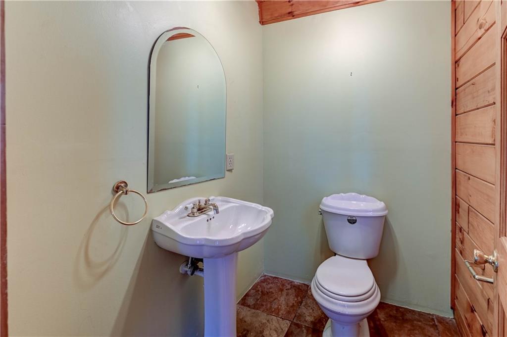 17301 East Kentucky Road Independence, MO 64056 - Photo 18 of 66