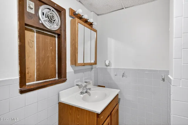 $260,000 | 238 Ontario Street, Albany, NY 12203