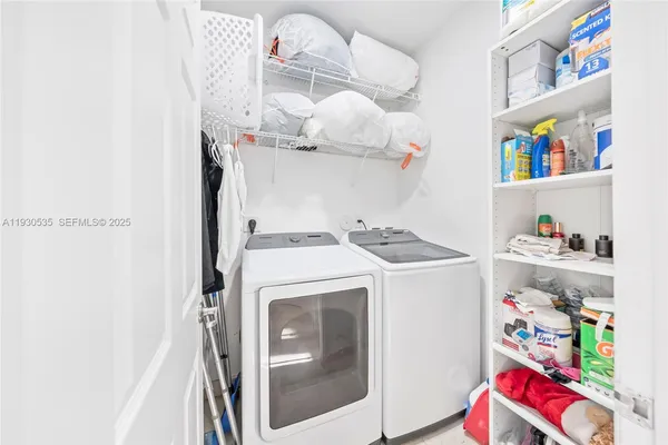 $6,400 | 6933 Northwest 104th Court, Unit 6933, Doral, FL 33178