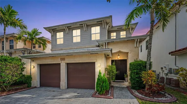 $7,000 | 6933 Northwest 104th Court, Unit 6933, Doral, FL 33178