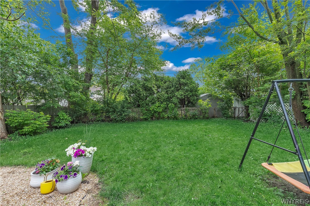 4173 Harlem Road Amherst, NY 14226 - Photo 13 of 49 Backyard