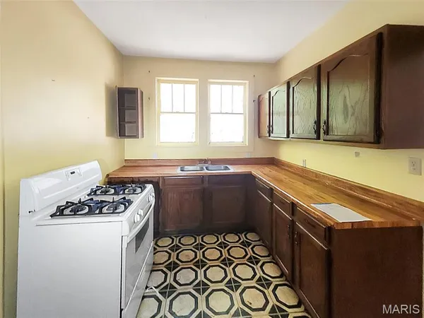 $20,000 | 411 South West Street, Sikeston, MO 63801