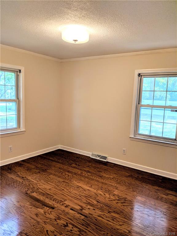 5702 Hickory Grove Road Stanley, NC 28164 - Photo 18 of 22 Gallery Image 18