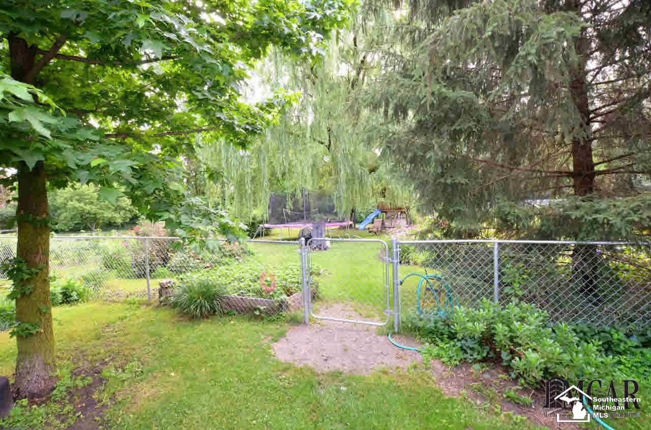 7348 Danforth Road Temperance, MI 48182 - Photo 10 of 30 Rear Yard