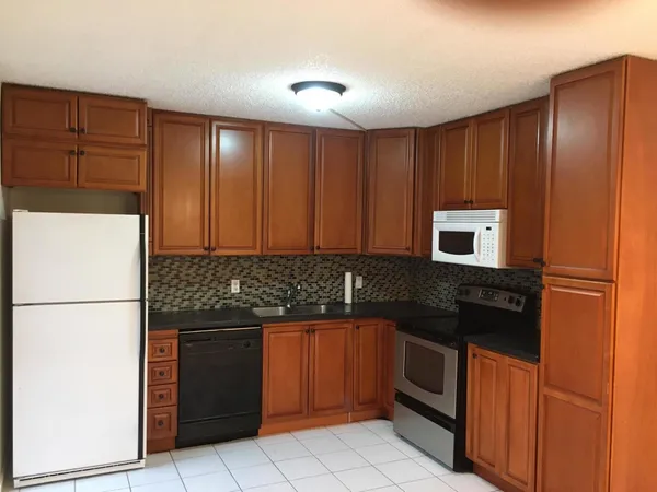 $2,800 | 1521 15th Lane, Palm Beach Gardens, FL 33418
