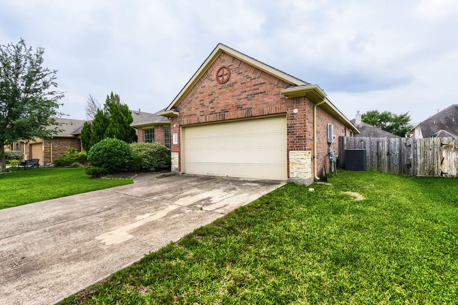 506 Carson Ridge Drive Spring, TX 77386 - Photo 3 of 28