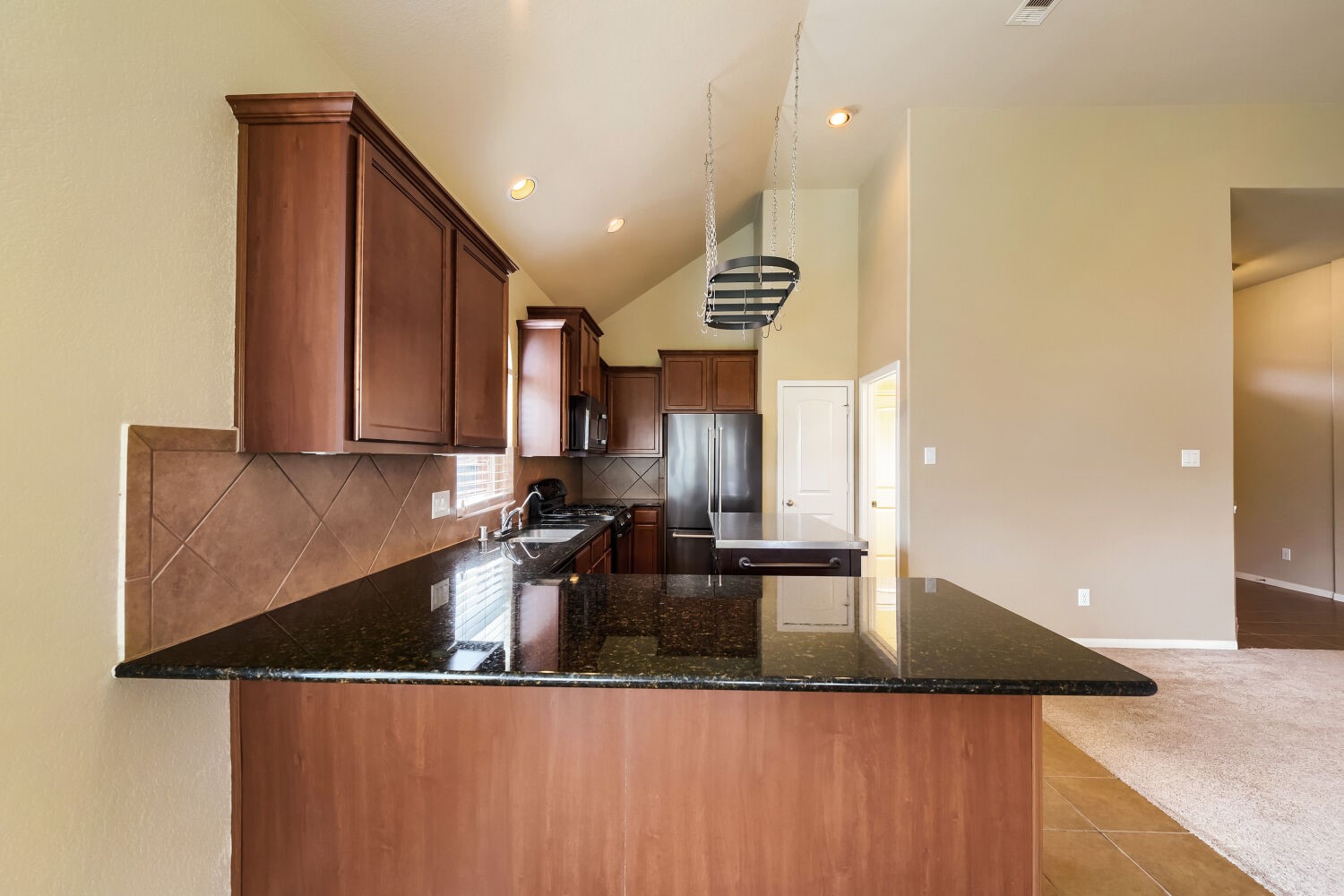 506 Carson Ridge Drive Spring, TX 77386 - Photo 7 of 28