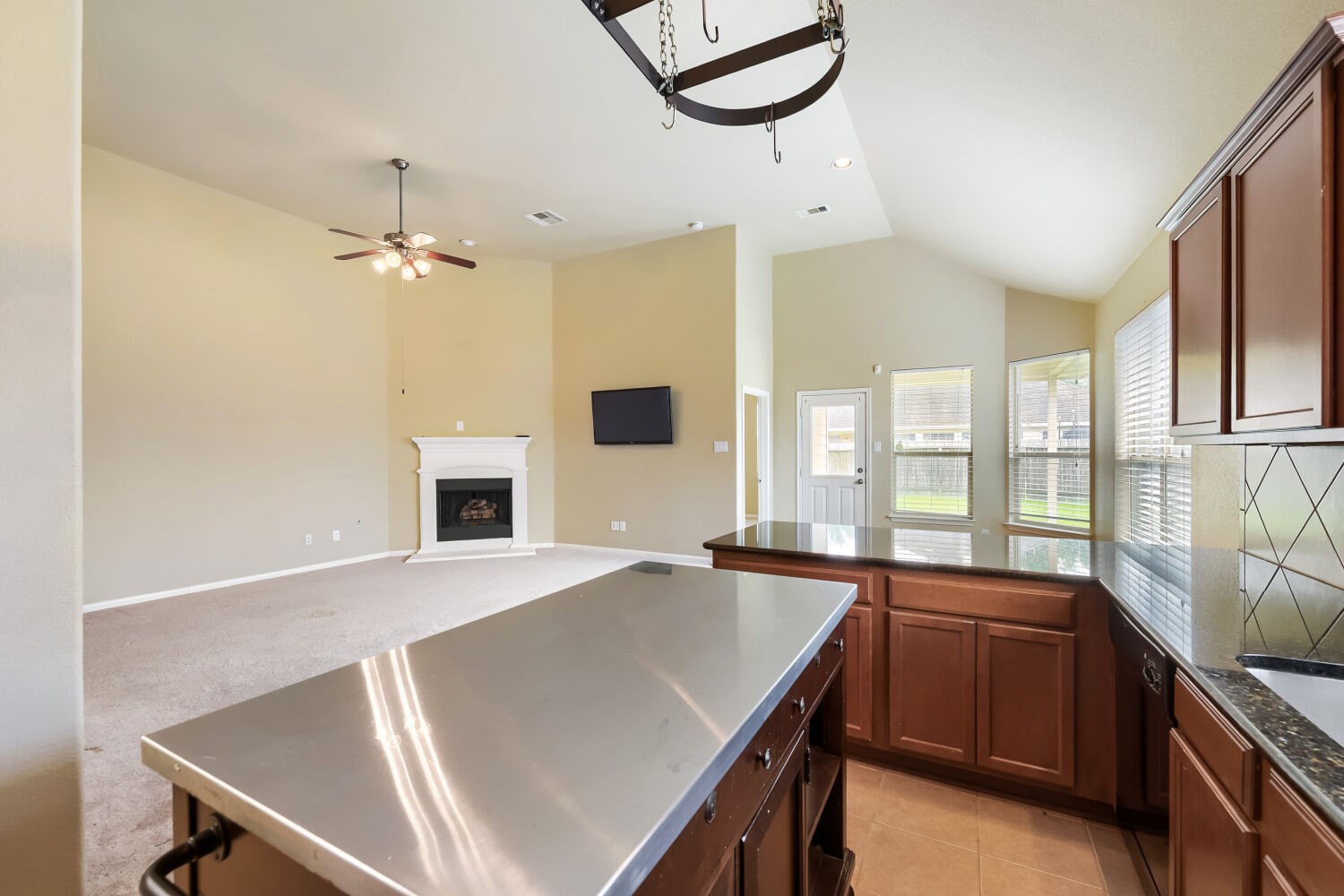 506 Carson Ridge Drive Spring, TX 77386 - Photo 9 of 28