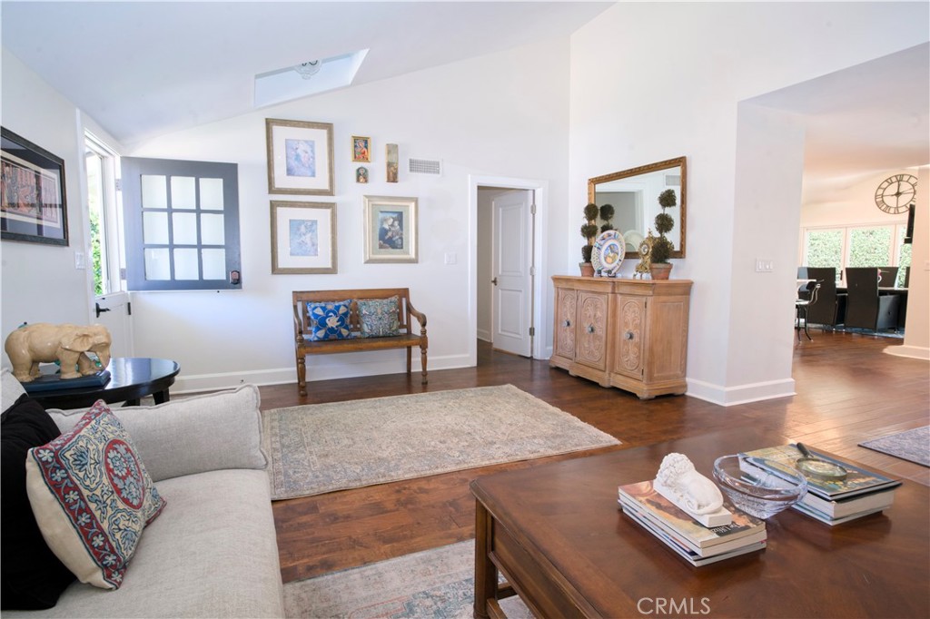 1736 Bayport Way Newport Beach, CA 92660 - Photo 6 of 69