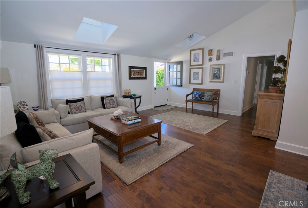 1736 Bayport Way Newport Beach, CA 92660 - Photo 8 of 69