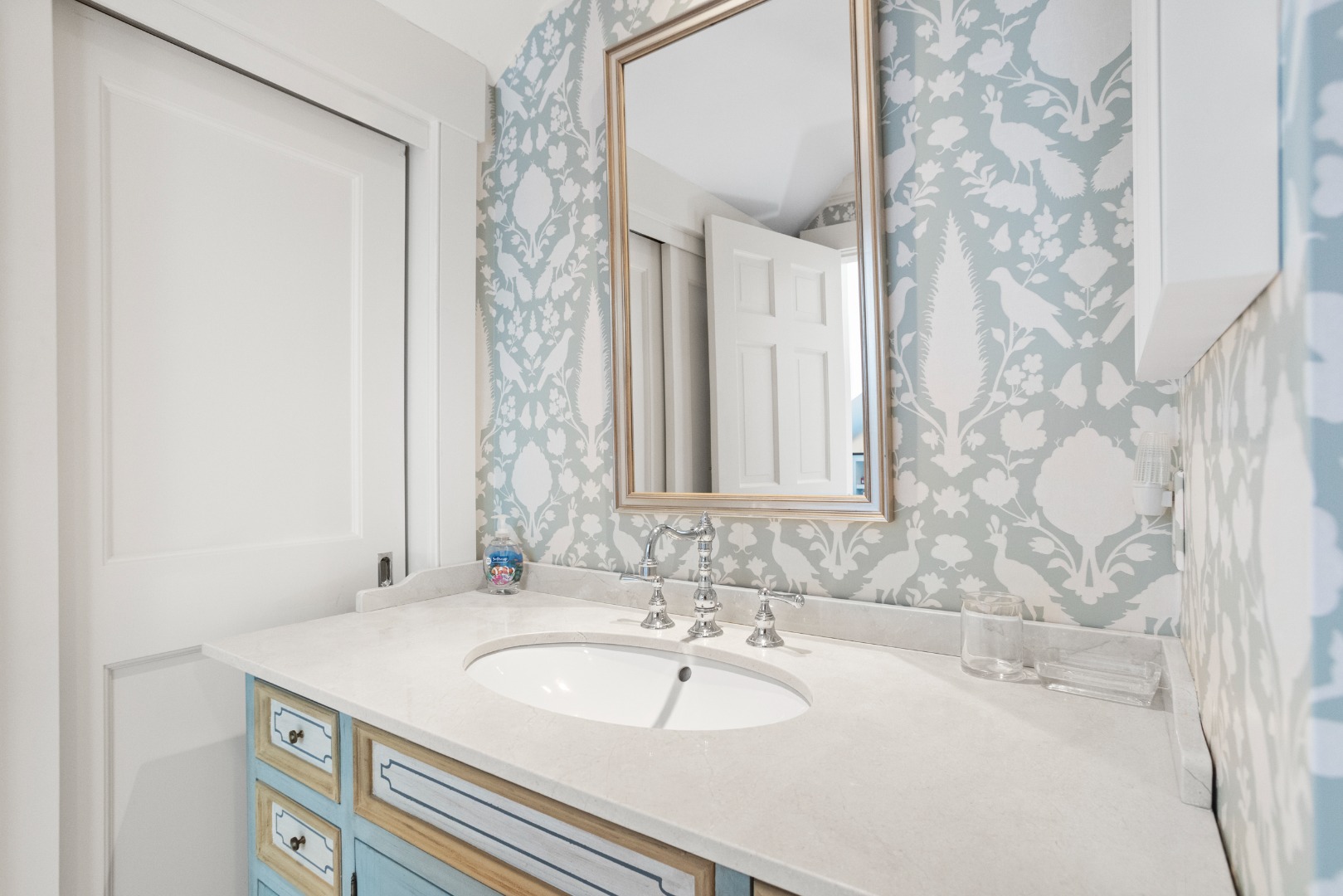 19 Orange Street Nantucket, MA 02554 - Photo 47 of 85 a bathroom with a sink and a bathtub