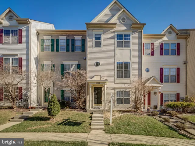 $2,800 | 12139 Amber Ridge Circle, Germantown, MD 20876