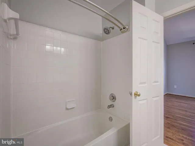 $2,800 | 12139 Amber Ridge Circle, Germantown, MD 20876