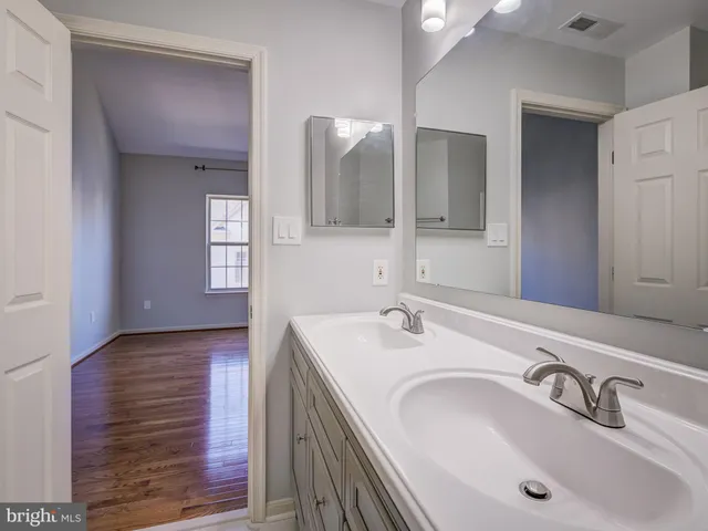 $2,800 | 12139 Amber Ridge Circle, Germantown, MD 20876