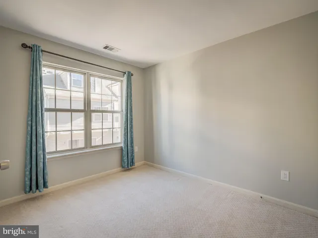 $2,800 | 12139 Amber Ridge Circle, Germantown, MD 20876