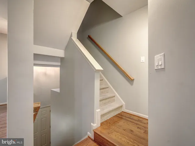 $2,800 | 12139 Amber Ridge Circle, Germantown, MD 20876