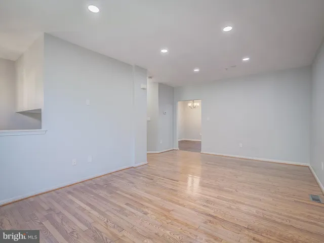 $2,800 | 12139 Amber Ridge Circle, Germantown, MD 20876