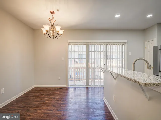 $2,800 | 12139 Amber Ridge Circle, Germantown, MD 20876