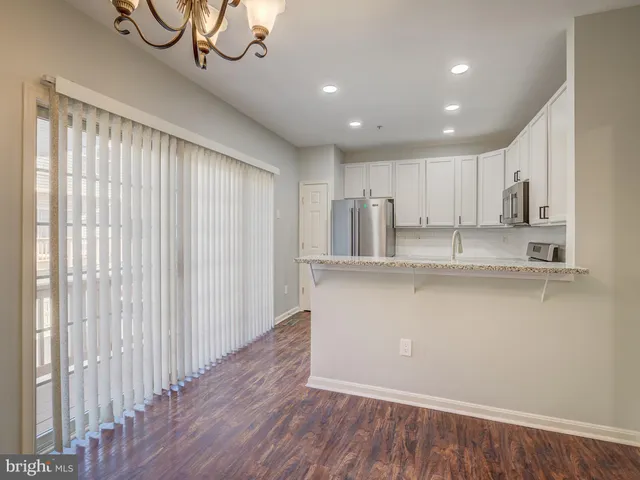 $2,800 | 12139 Amber Ridge Circle, Germantown, MD 20876