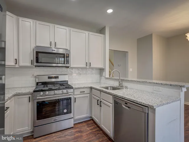 $2,800 | 12139 Amber Ridge Circle, Germantown, MD 20876