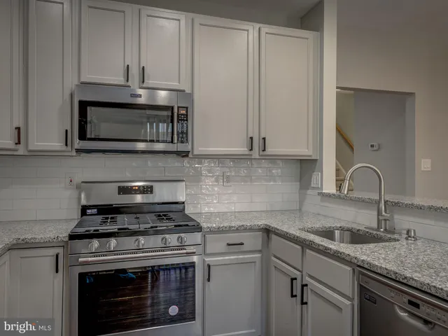 $2,800 | 12139 Amber Ridge Circle, Germantown, MD 20876