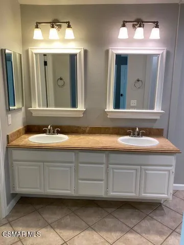 $4,900 | 2147 Meadow Brook Court, Thousand Oaks, CA 91362