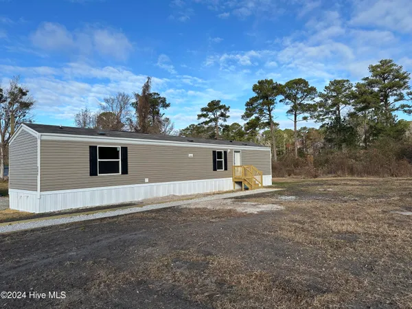 $1,050 | 141 Littleton Street, Midway Park, NC 28544